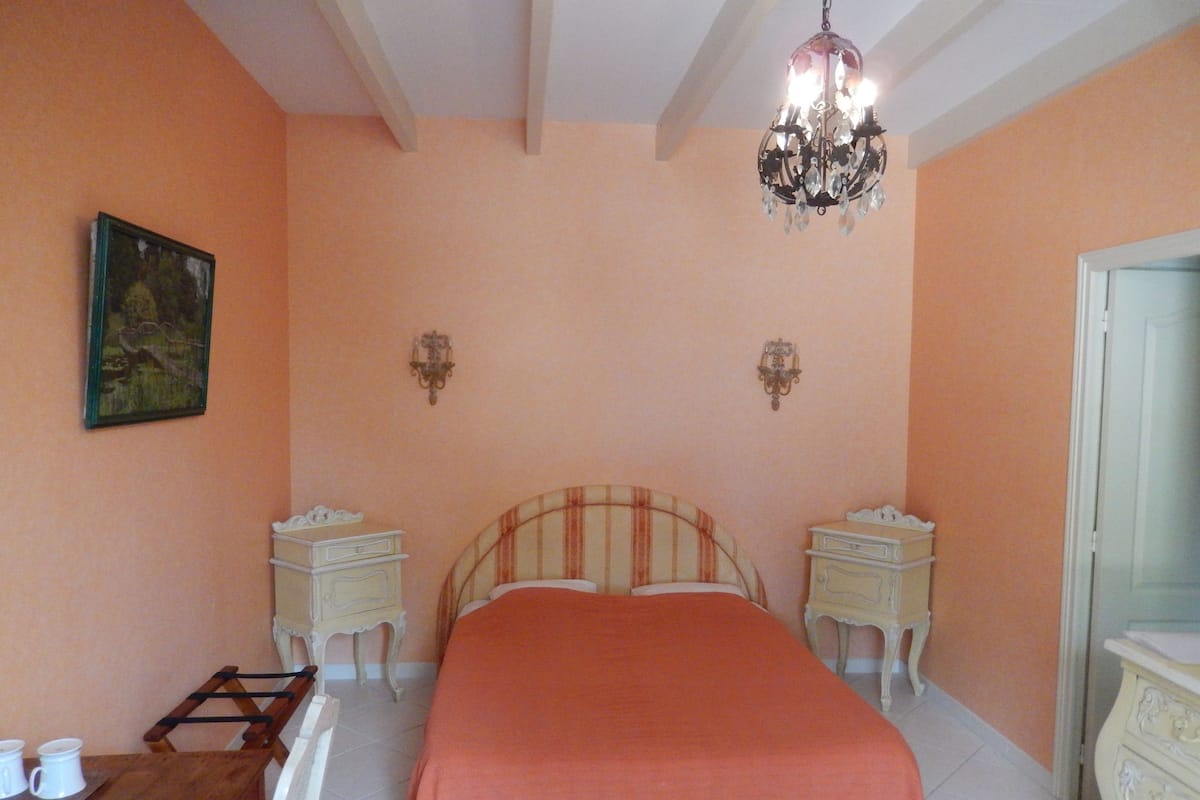 Double Room, Vineyard View (Cabernet Elegance) | WiFi (free), individually decorated