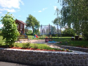 Außen-Kinderspielplatz