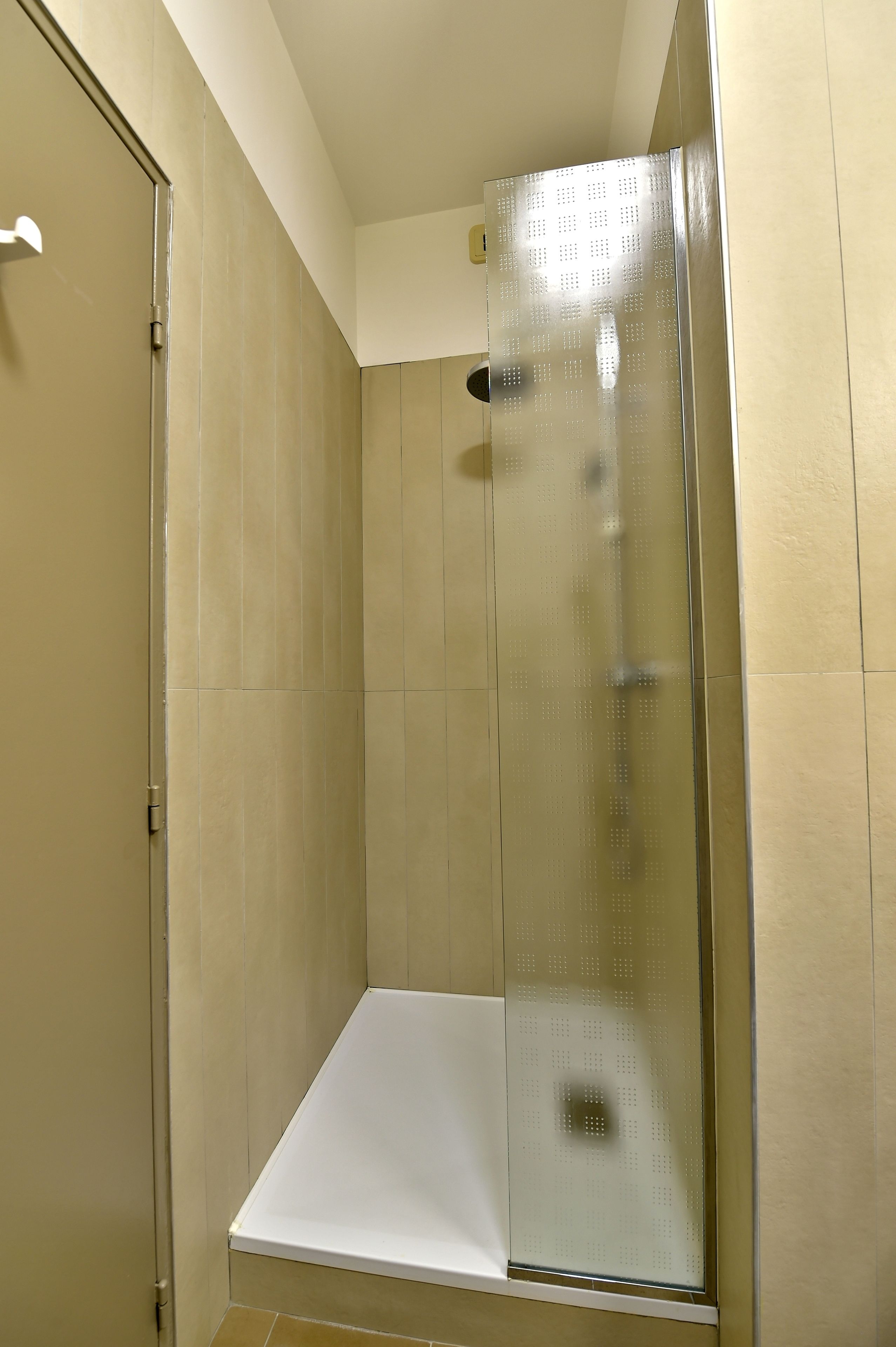 double or twin room | bathroom shower