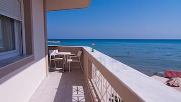 Kamar Double Deluks, pemandangan laut | Balkon