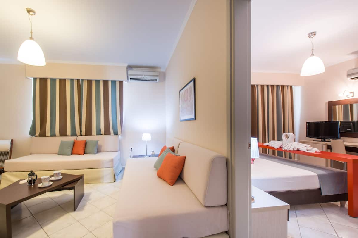 1 bedroom, select comfort beds, in-room safe, blackout curtains