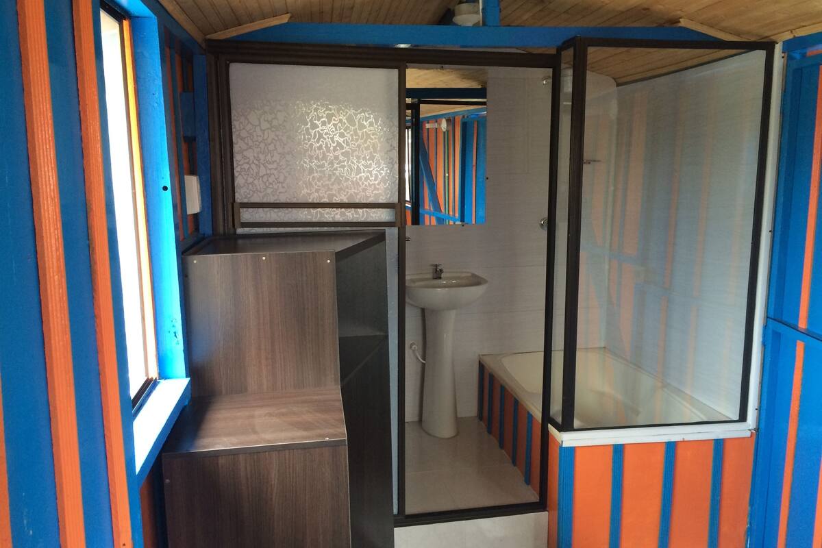 Cabin, Balcony, Poolside | Bathroom | Towels