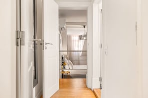 Familien-Vierbettzimmer | 1 Schlafzimmer, Allergikerbettwaren, Zimmersafe, Verdunkelungsvorhänge