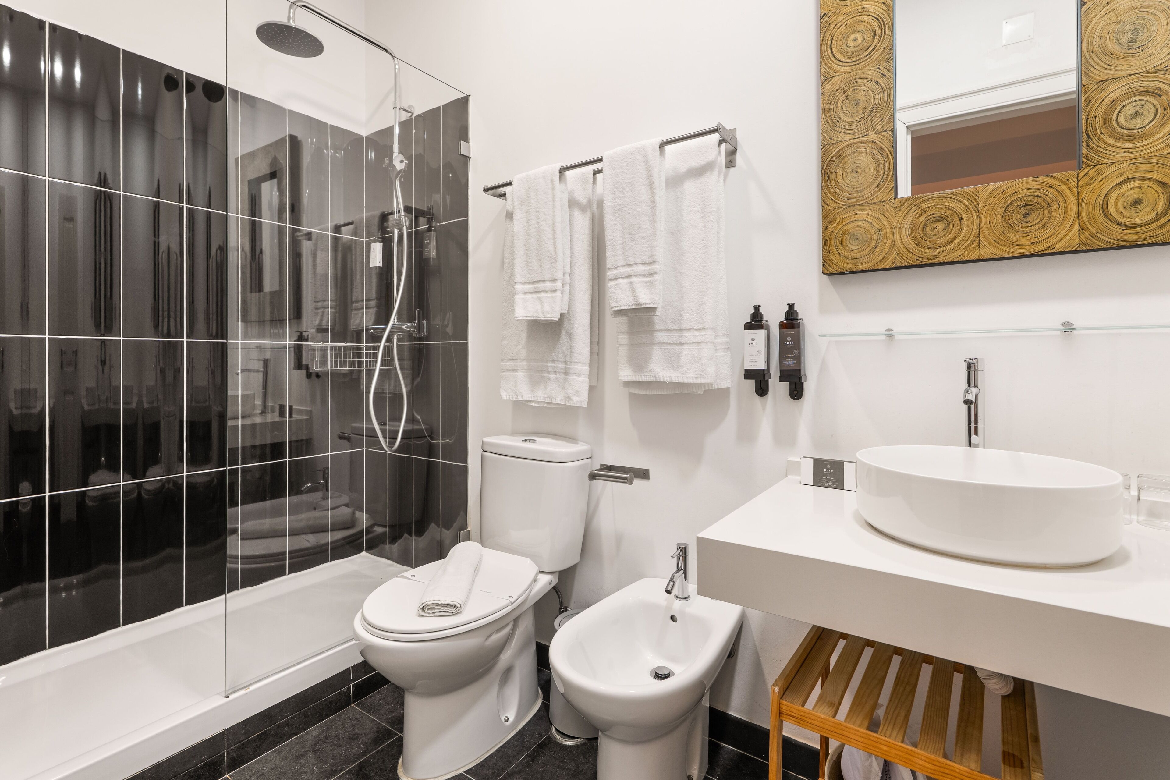 Photo - Casa do Bairro by Shiadu