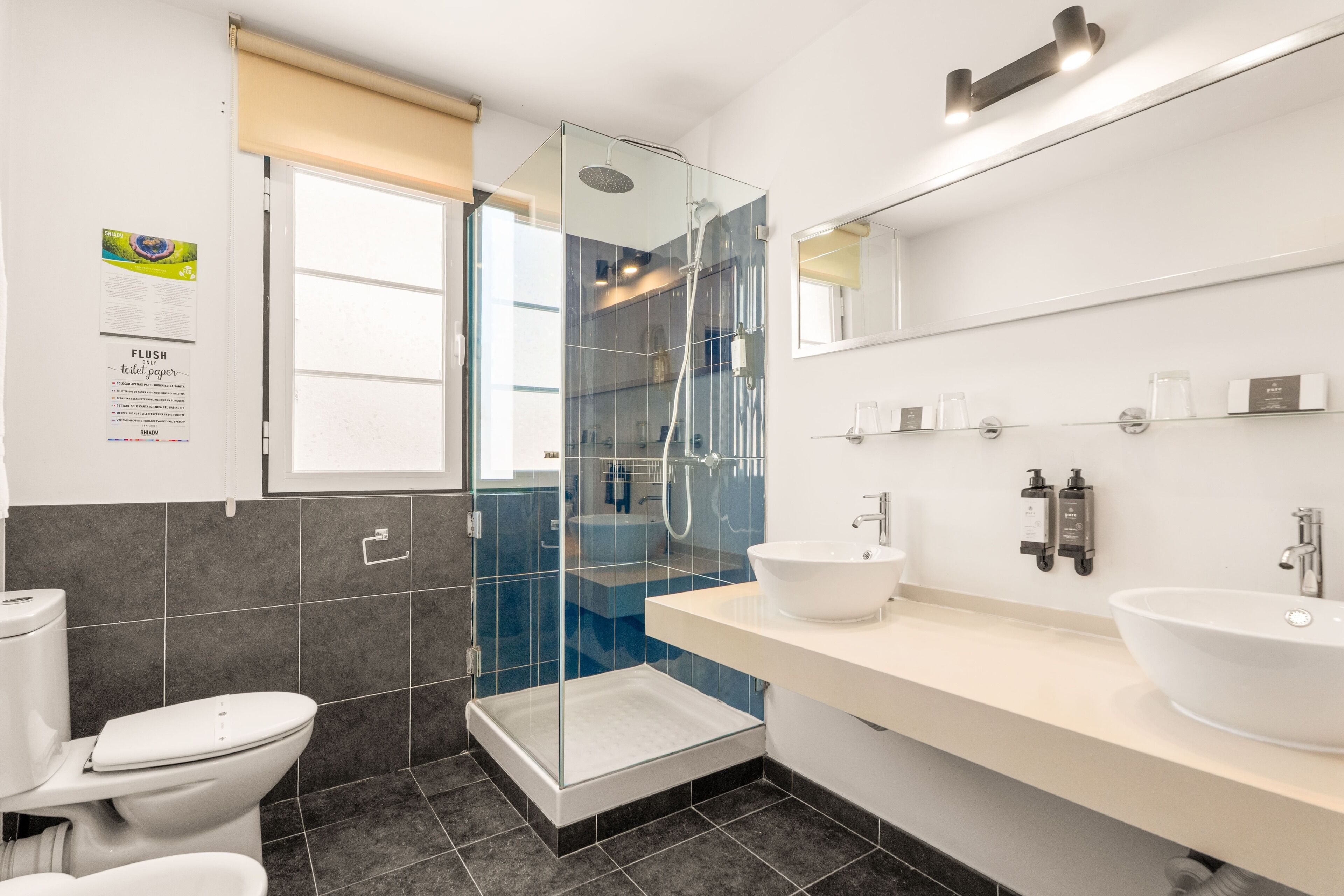 Photo - Casa do Bairro by Shiadu