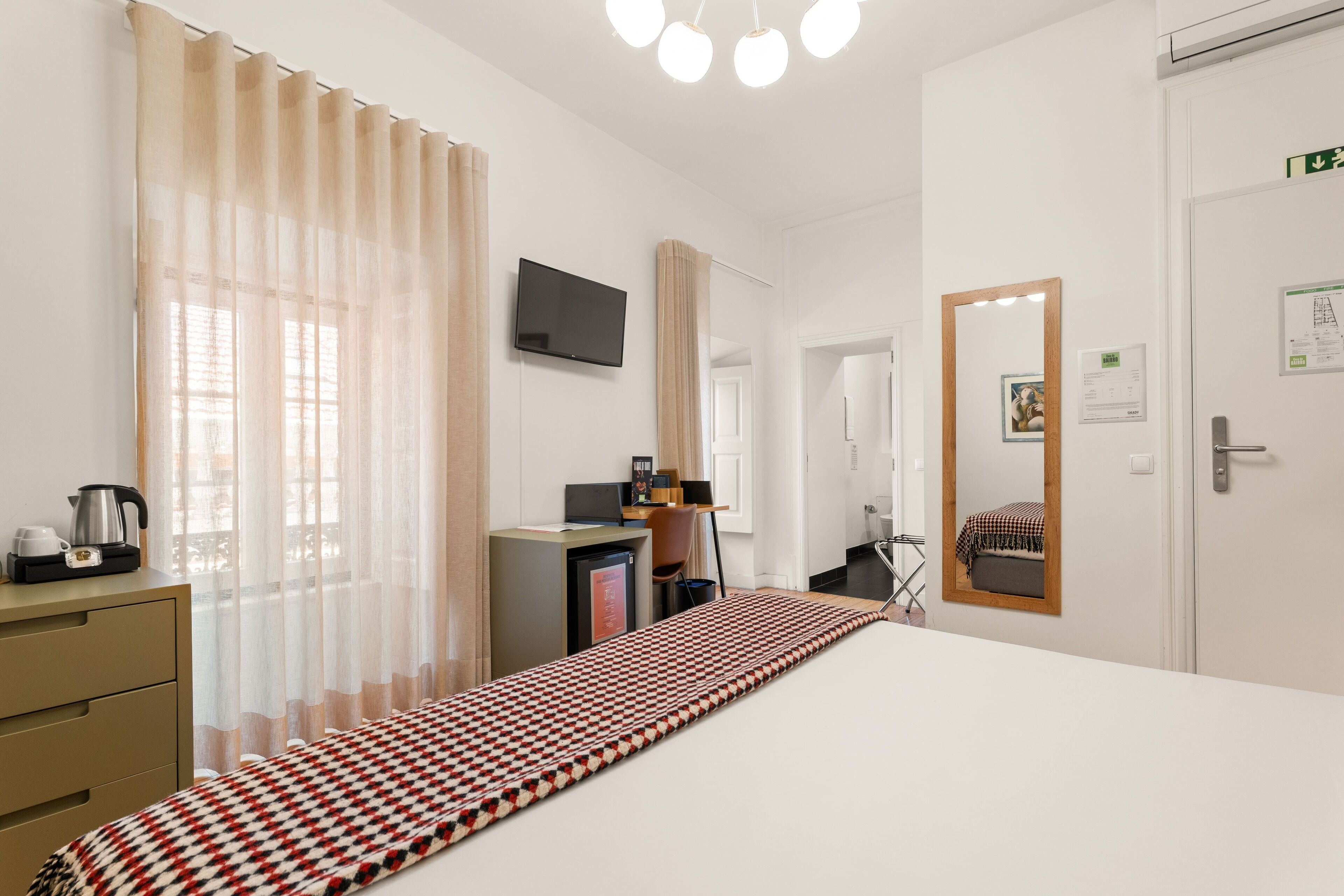 Photo - Casa do Bairro by Shiadu