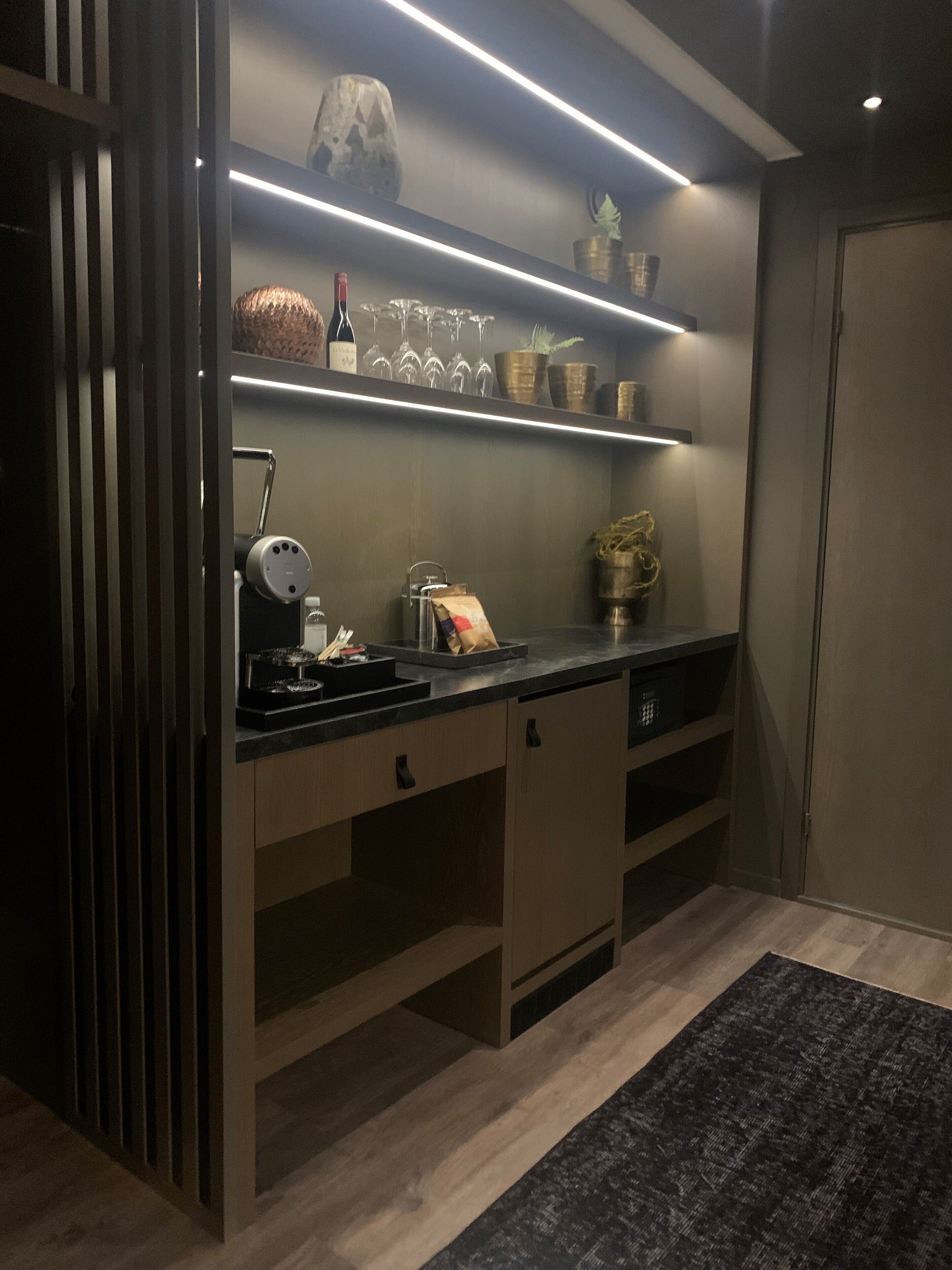 deluxe apartment (spa not included) | living area | 32-inch tv with digital channels