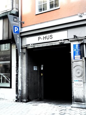 Self parking (SEK 195 per night)