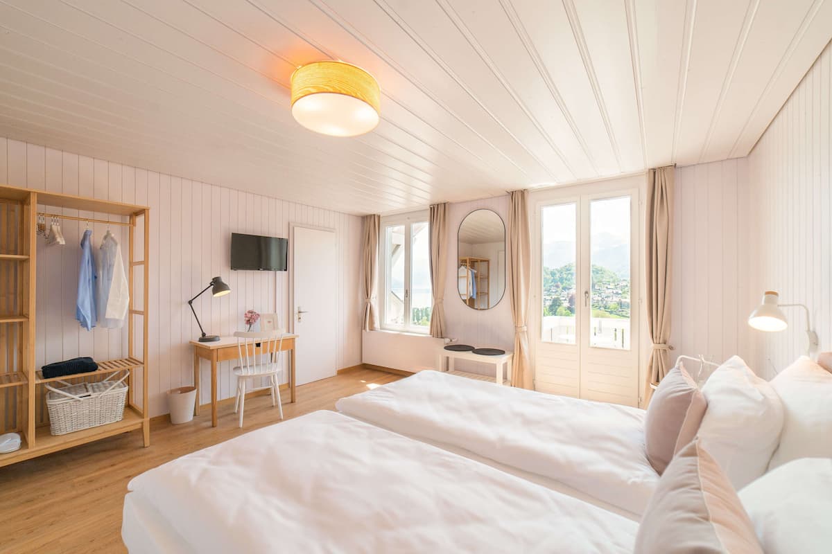 1 bedroom, free wifi, bed sheets