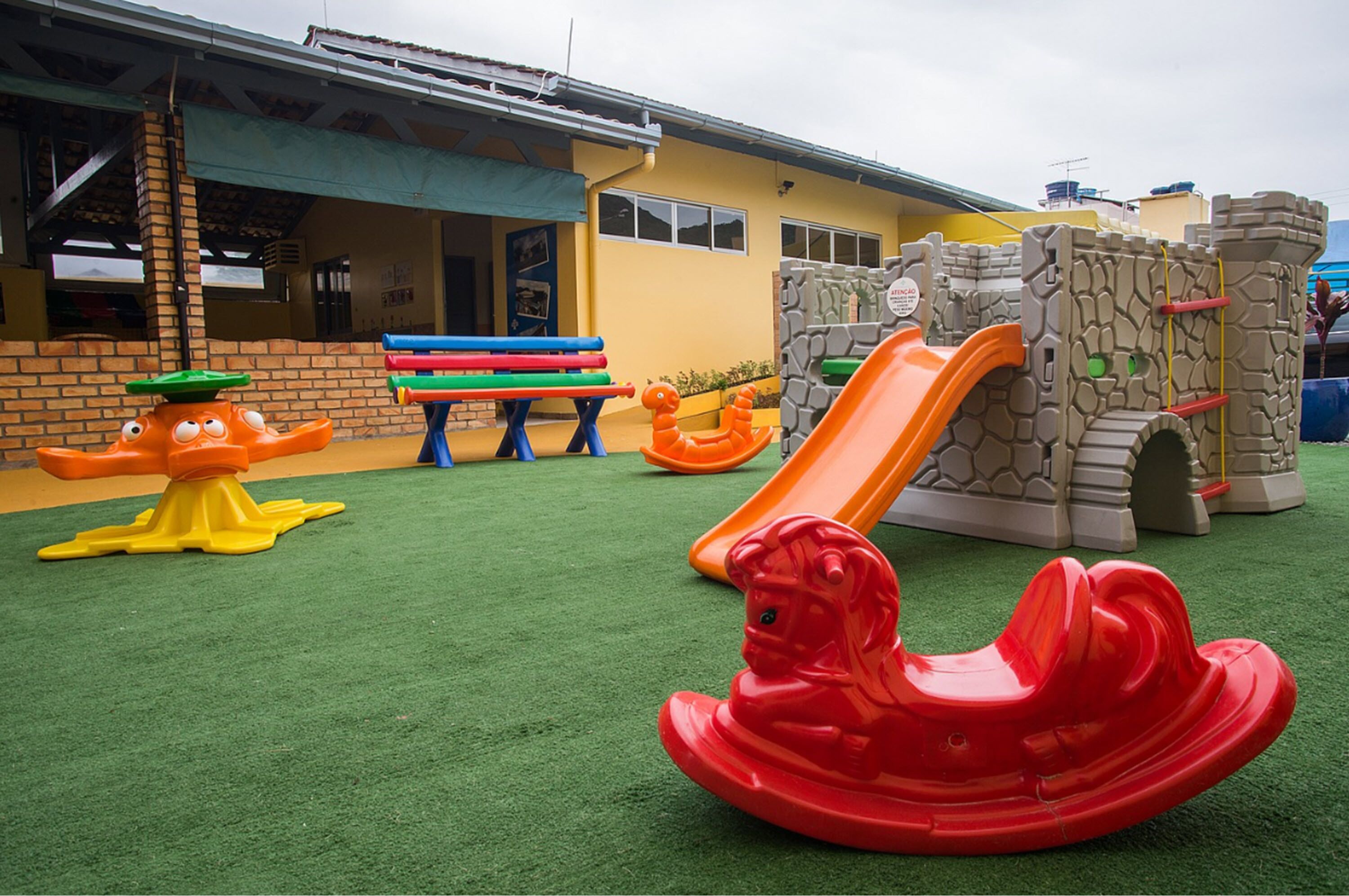 children’s play area – outdoor