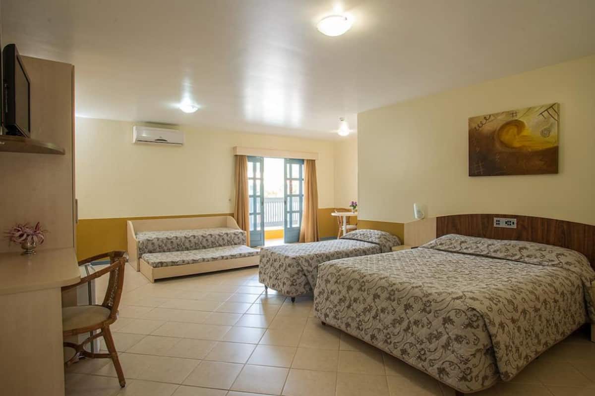 In-room safe, desk, free cots/infant beds, bed sheets