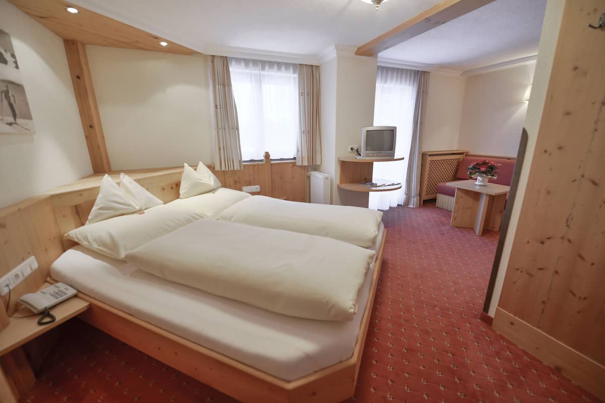 Habitación doble estándar | Ropa de cama hipoalergénica, edredón y camas con pillow-top