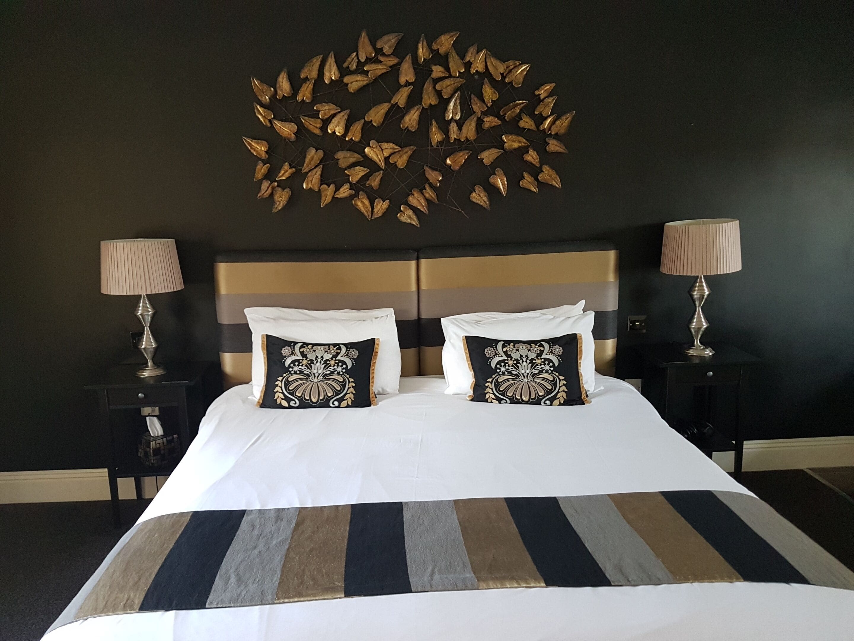 Superior Duplex, Ensuite (The Tower Suite) | Free WiFi