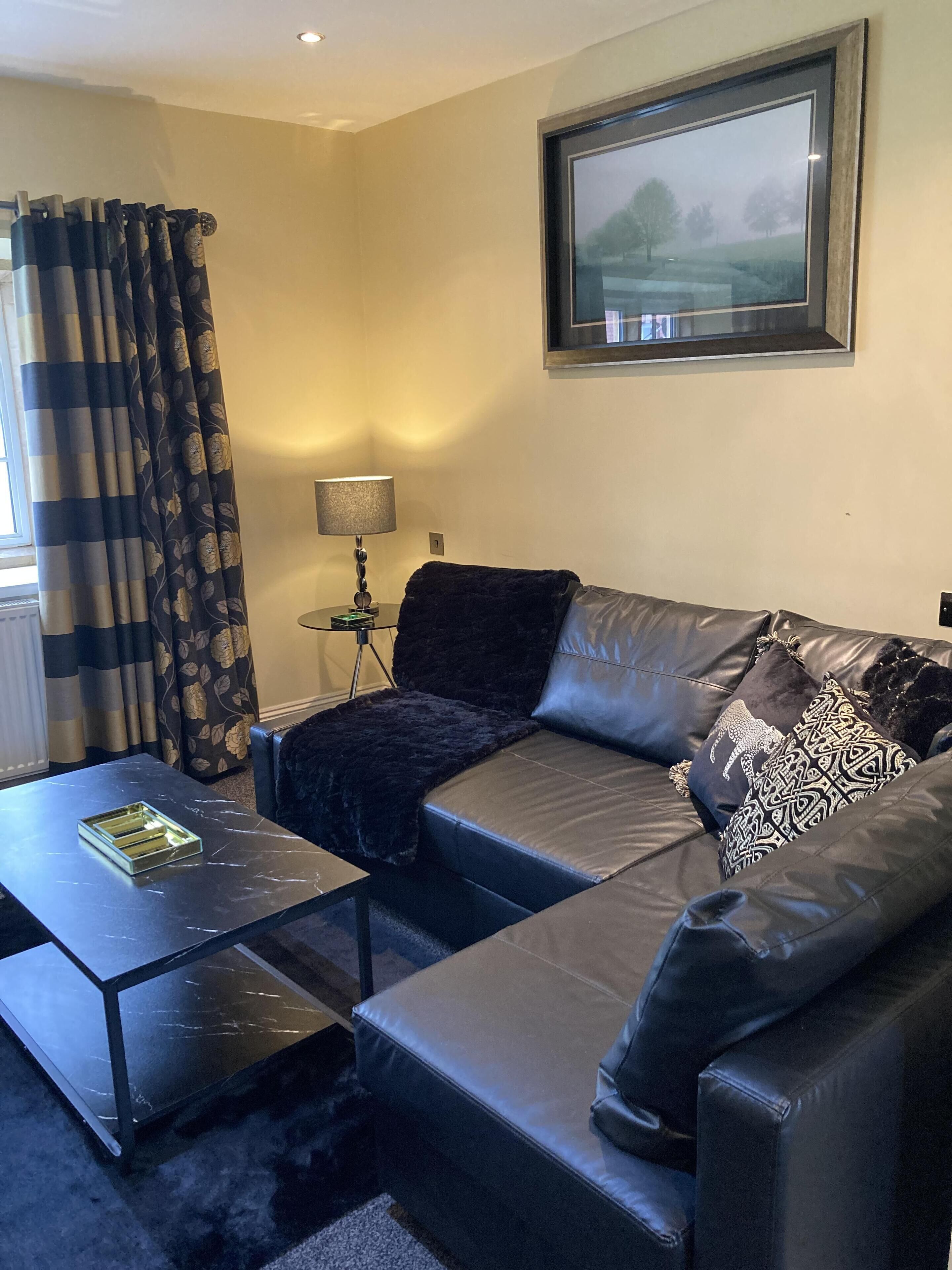 Duplex, Ensuite (The Tower Suite) | Interior