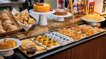 Tägliches inbegriffenes einheimisches Frühstück