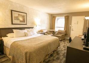 Cribs/infant beds, free WiFi, bed sheets - Crystal Springs Lodge (Radium Hot Springs)