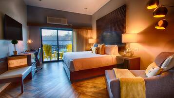 Deluxe Room, 1 King Bed