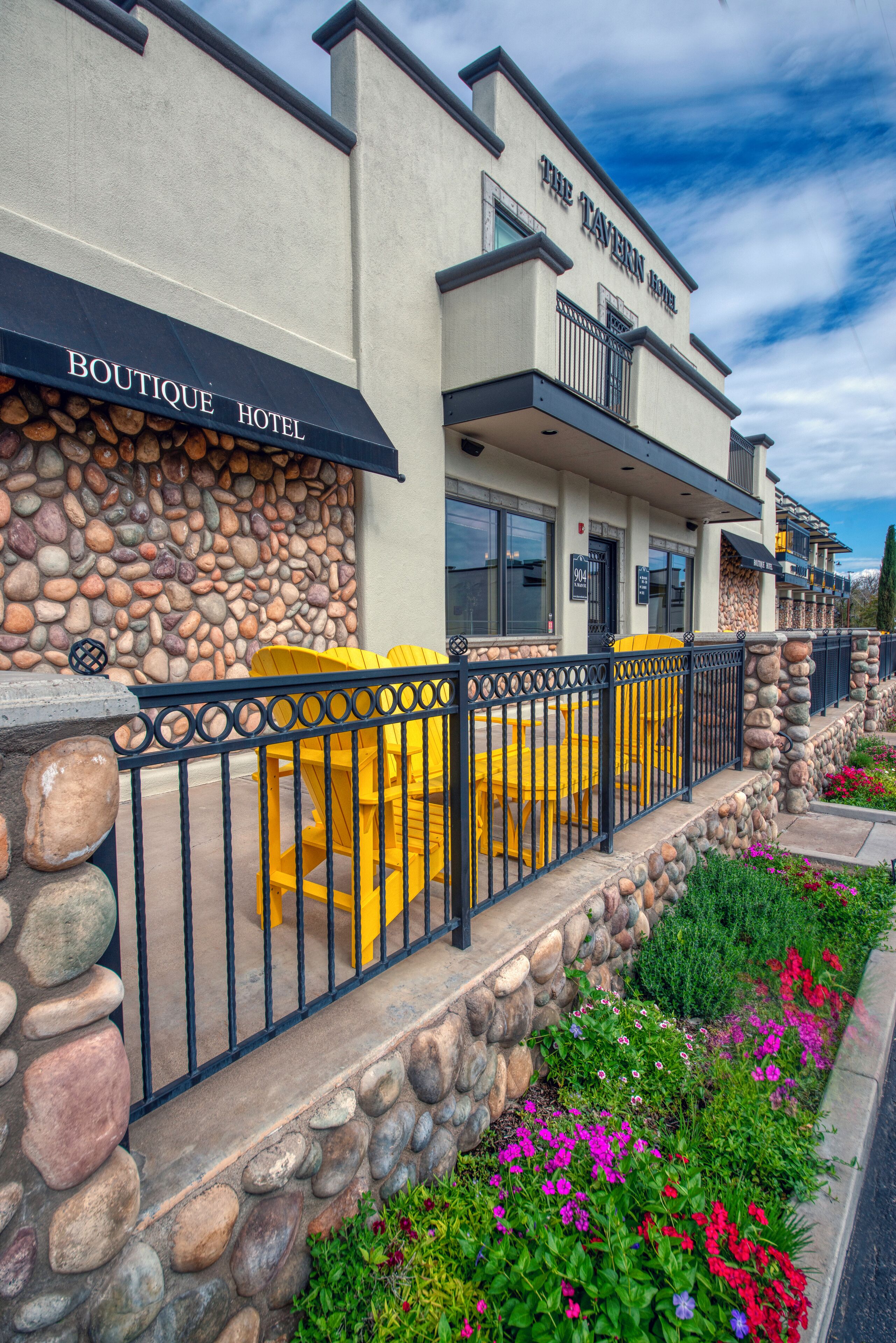 studio suite | premium bedding, desk, iron/ironing board, wifi