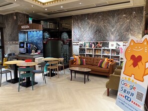Twin Room, 2 Twin Beds (Non-Cancelable) | Free WiFi, bed sheets - Happiness Hotel (Taipei)