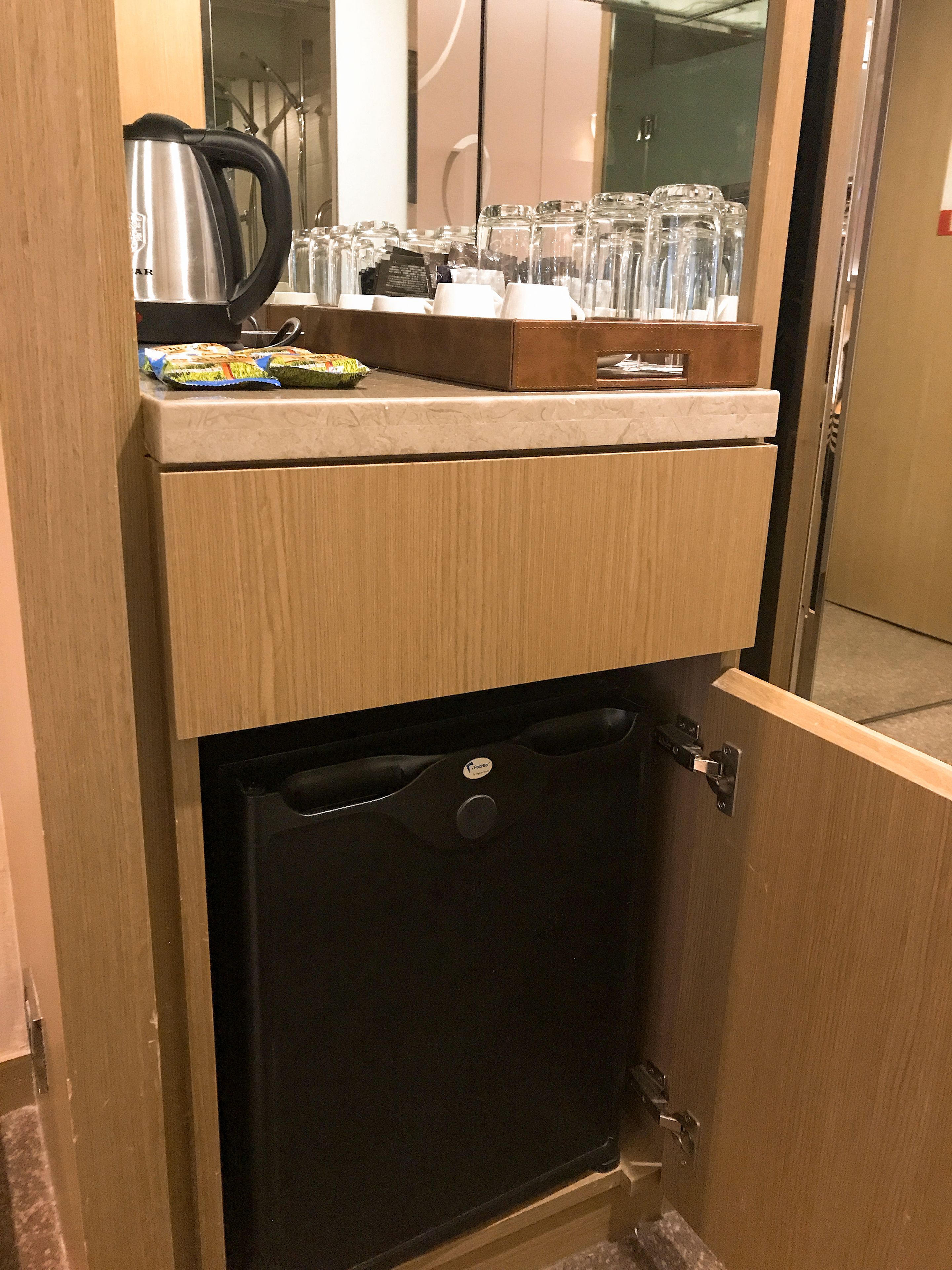 superior family room | coffee and/or coffee maker