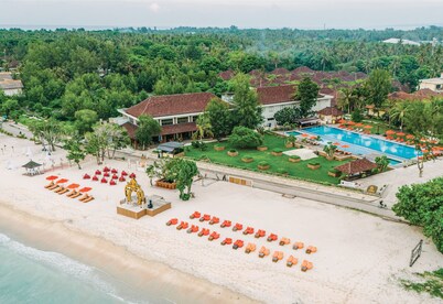 Hotel Ombak Sunset
