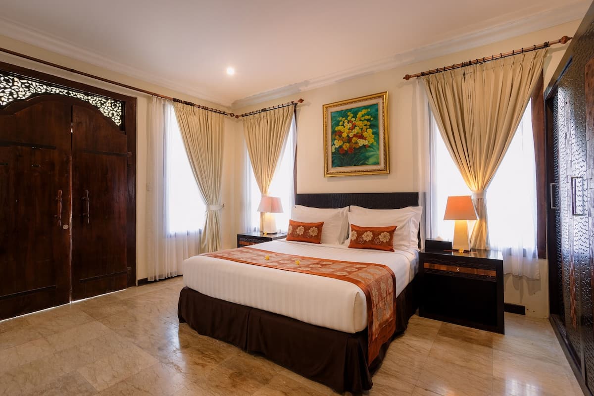 Deluxe Room, 1 King Bed, Terrace | 1 bedroom, minibar, in-room safe, individually decorated