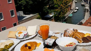 Daily continental breakfast for a fee