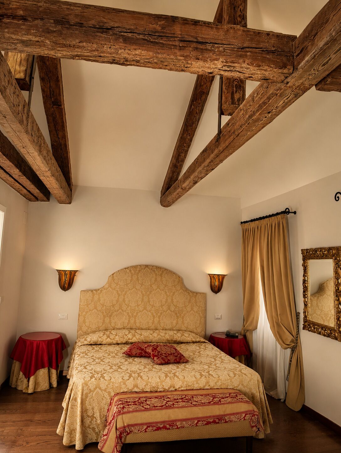 Junior Studio, Garden View | 1 bedroom, premium bedding, minibar, in-room safe