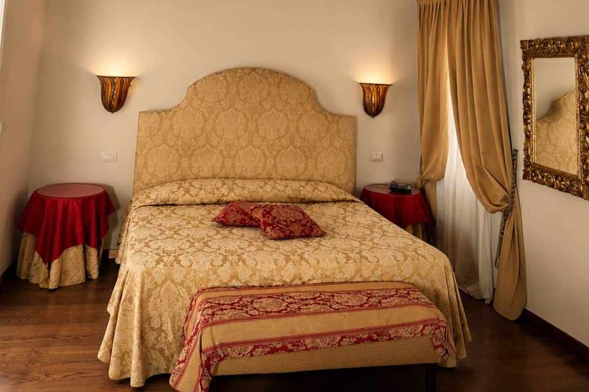 Junior Studio, Garden View | 1 bedroom, premium bedding, minibar, in-room safe
