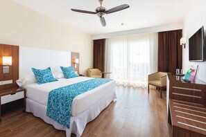Minibar, wifi gratis y ropa de cama 