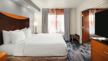 Suite, 1 Bedroom | Desk, iron/ironing board, free cribs/infant beds, free WiFi