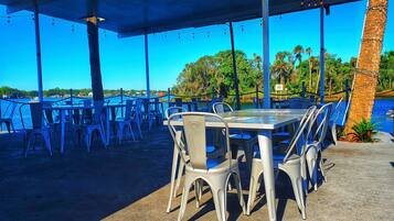Beach bar