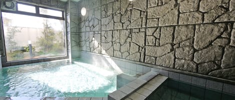 室內 Spa 池