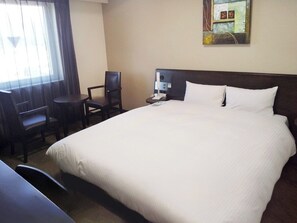 Escrivaninha, Wi-Fi de cortesia, roupa de cama