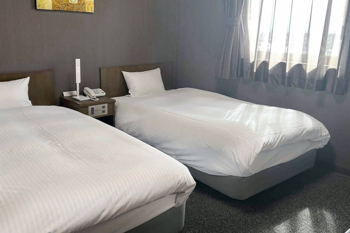 Desk, WiFi (free), bed sheets