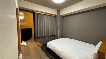 Meja, Wi-fi percuma, cadar katil