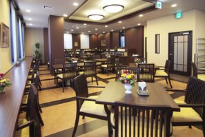 用餐