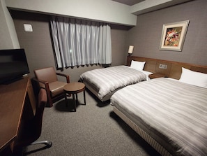 Desk, free WiFi, bed sheets - Hotel Route-Inn Handa Kamezaki (Handa)