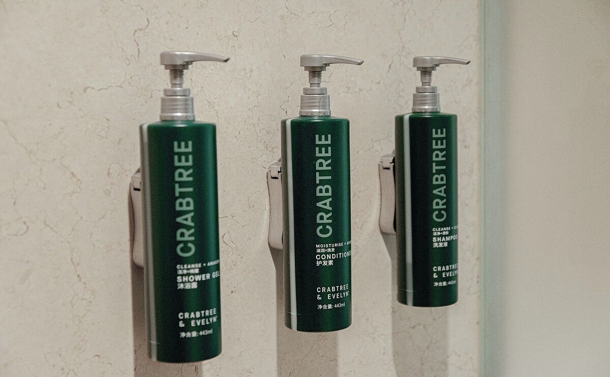 kind bed signature room | bathroom | free toiletries, hair dryer, bathrobes, slippers