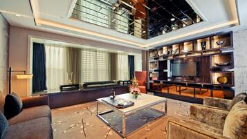 1 bedroom, premium bedding, down comforters, in-room safe