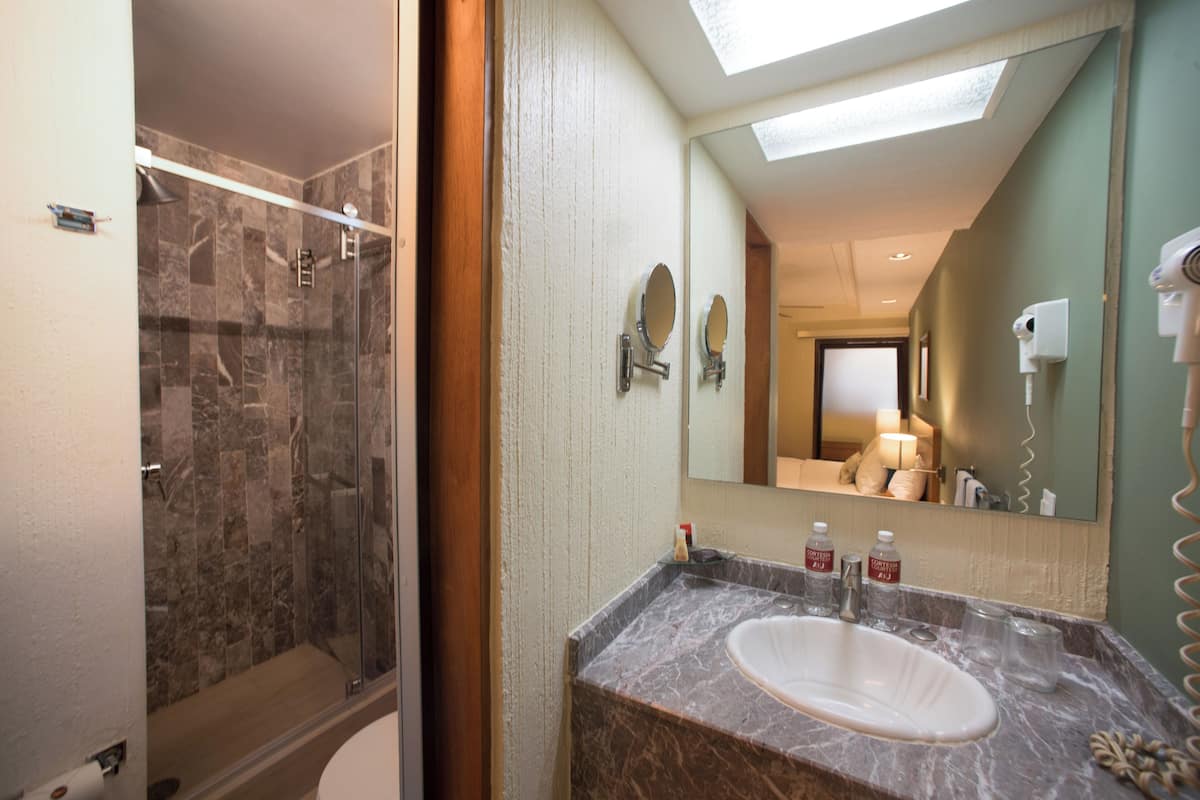 Standard Double Room, 1 King Bed | 1 bedroom, premium bedding, down duvets, in-room safe