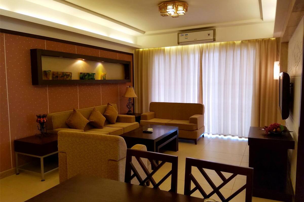 3 Luxury Bedrooms with Seaview-Domestic guest only | Desk, blackout curtains, free cots/infant beds, rollaway beds