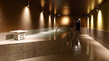 Tina de hidromasaje interior