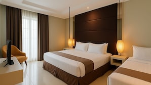 Family Suite | Minibar, in-room safe, desk, soundproofing - The Bellezza Suites Jakarta (Jakarta)