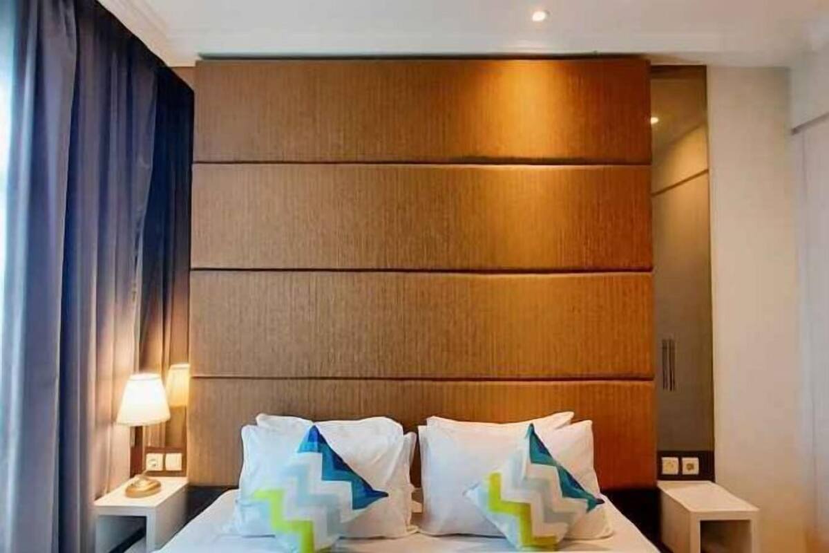 Minibar, in-room safe, desk, soundproofing