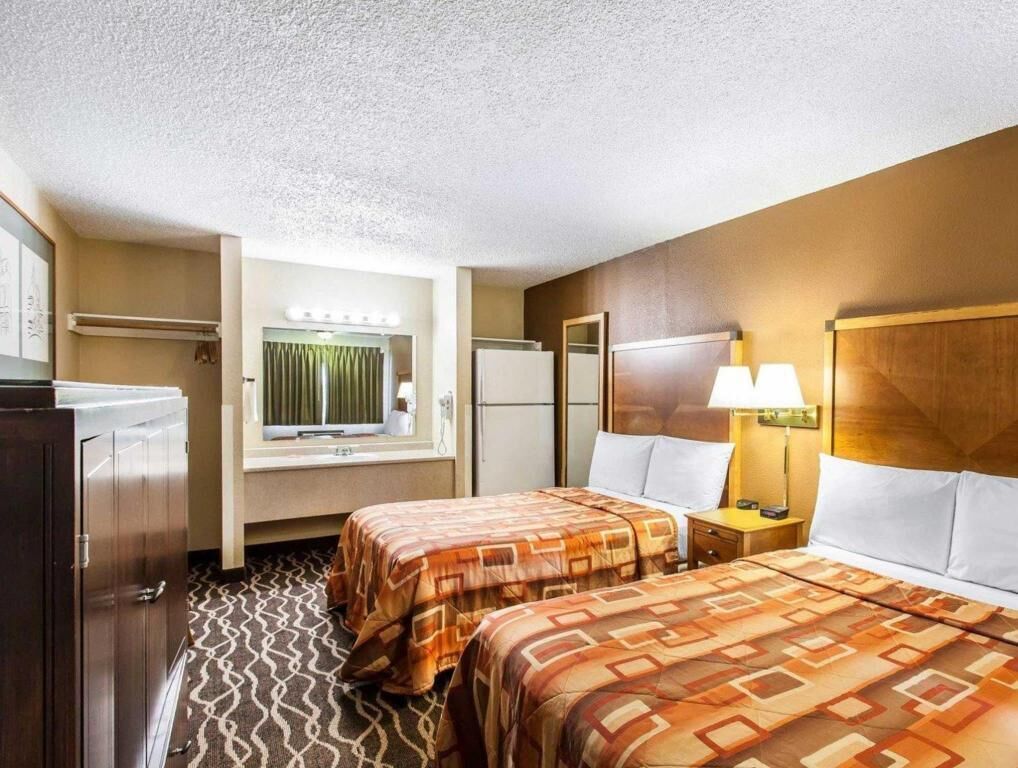 Premium bedding, desk, blackout curtains, iron/ironing board