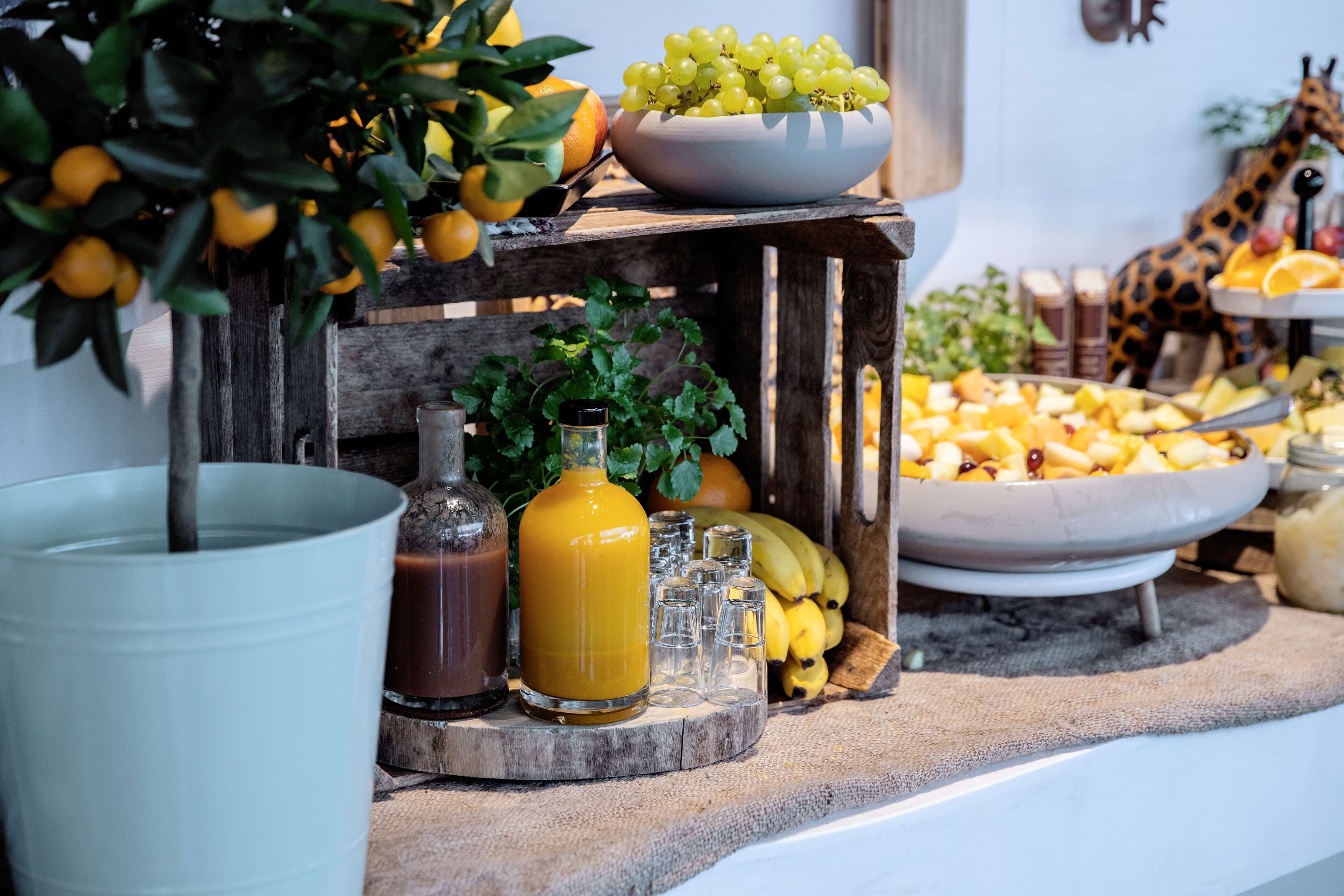 Sudah termasuk sarapan prasmanan setiap hari