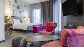 1 bedroom, premium bedding, down comforters, pillowtop beds