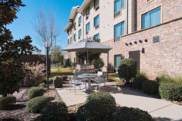 Área de parrillas y picnic