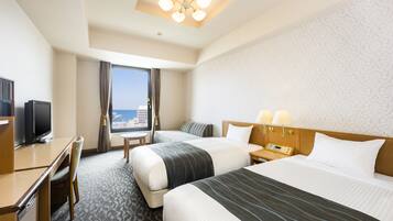 In-room safe, desk, iron/ironing board (on request), WiFi (free)